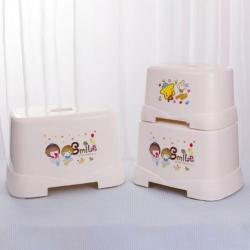 四季方凳（?。?/></a></div>
<div   id=